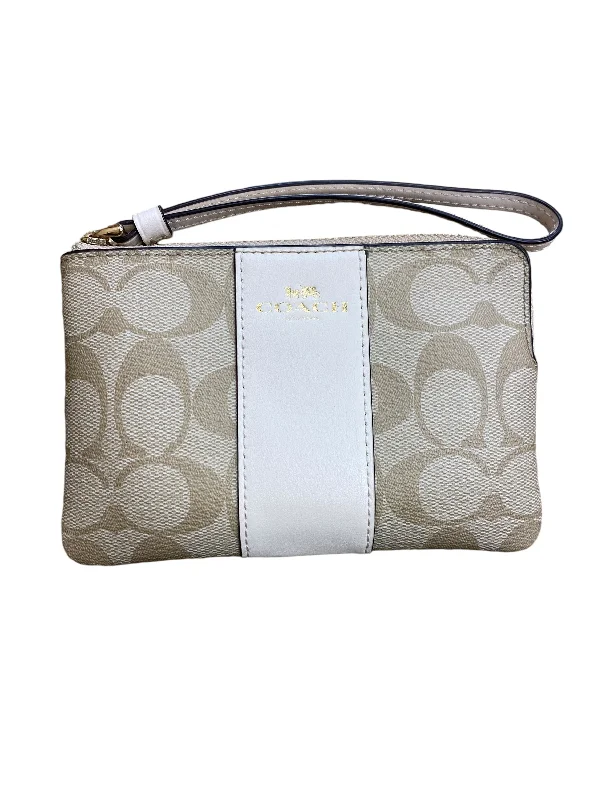 Wristlet Designer By Coach, Size: Small